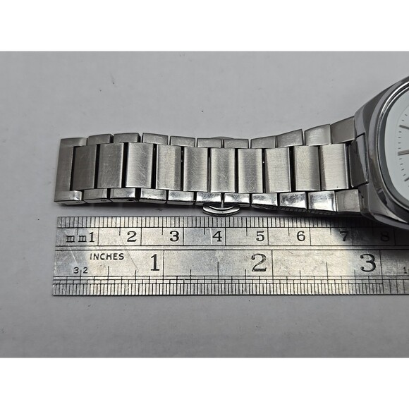 Gedi Quartz Day Date Silver Tone Cushion Case White Dial Women Watch New Battery - Picture 11 of 12